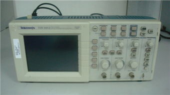 美國泰克TDS1012數(shù)字存儲示波器 深圳鑫惠福電子儀器儀表經(jīng)營部的專業(yè)選擇